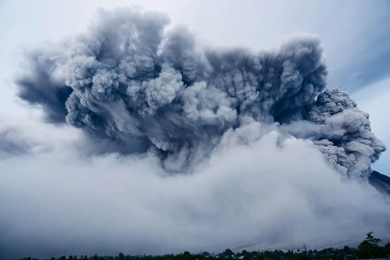 Mount Etna Volcano Disrupts Flights to Germany