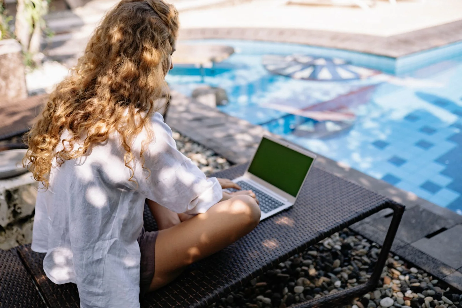 Why Do Hot Jobs Only Shine in Summer?