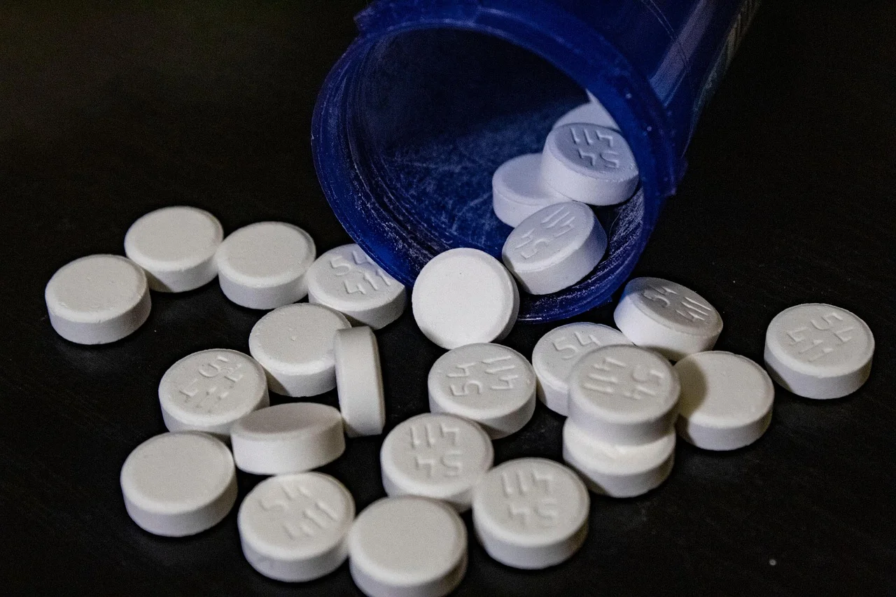 Controversial Claim: Famous Rapper Addicted to Painkillers