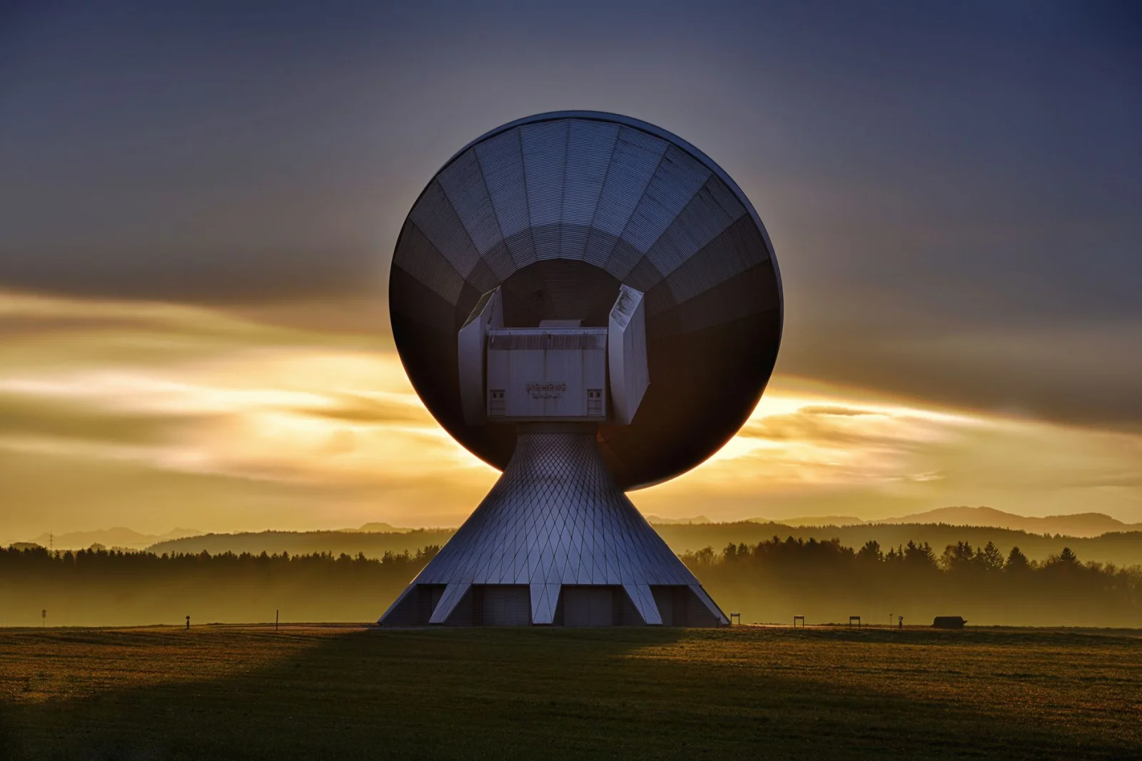 Controversial Claim: Transferring Sunlight to Earth with Satellites!