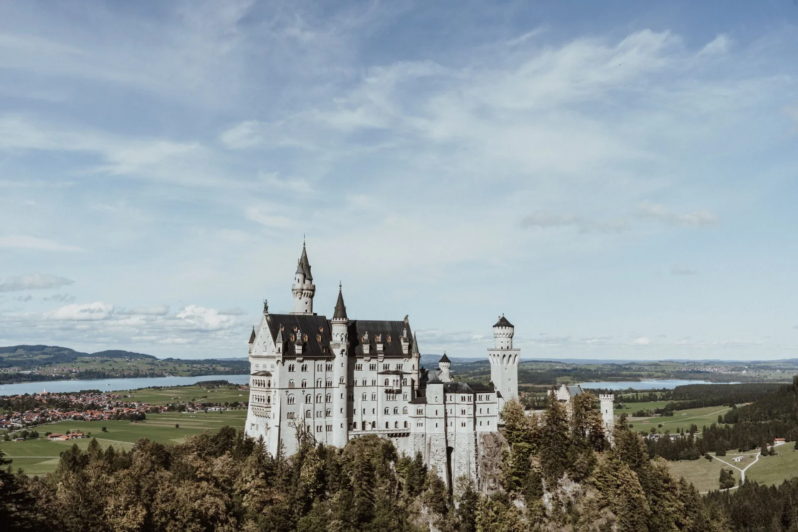 A New Experience: Schloss Neuschwanstein in Global Spotlight