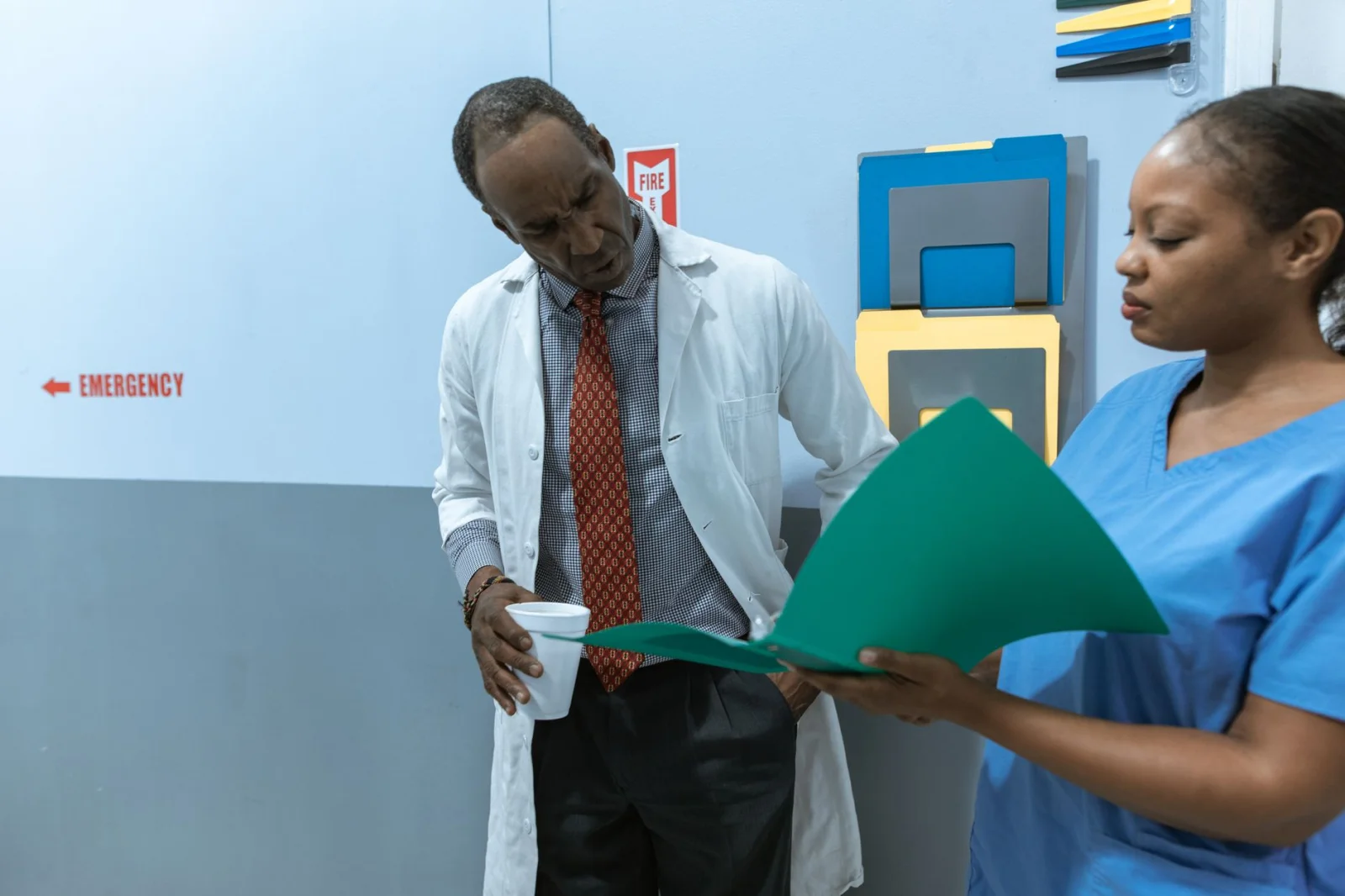 Controversial Law: Sick Leave Certificate from Day One, Doctors in Shock!