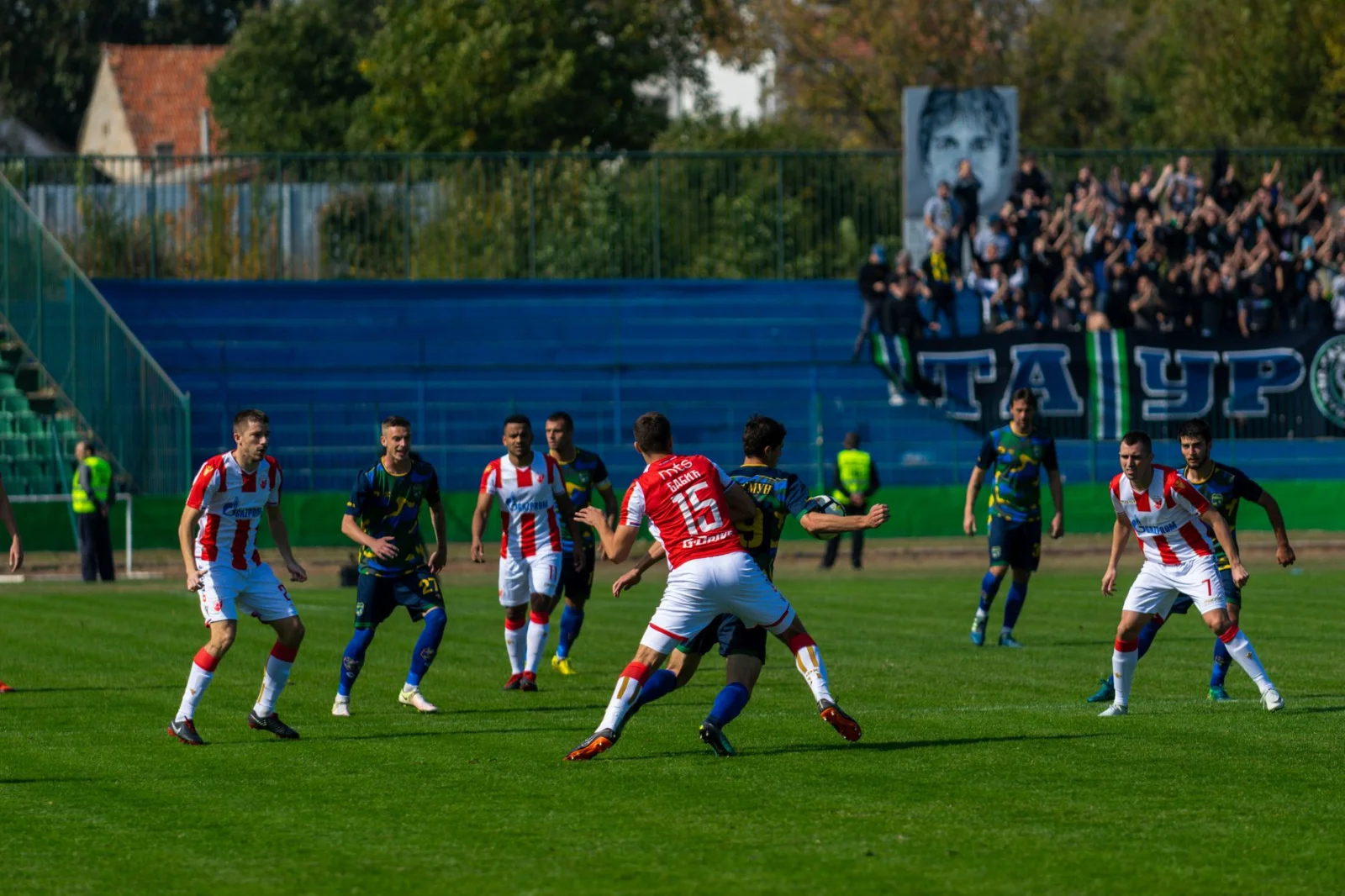 Spectators Flee During the Game: Three Streakers on the Field of Belgium and Senegal!