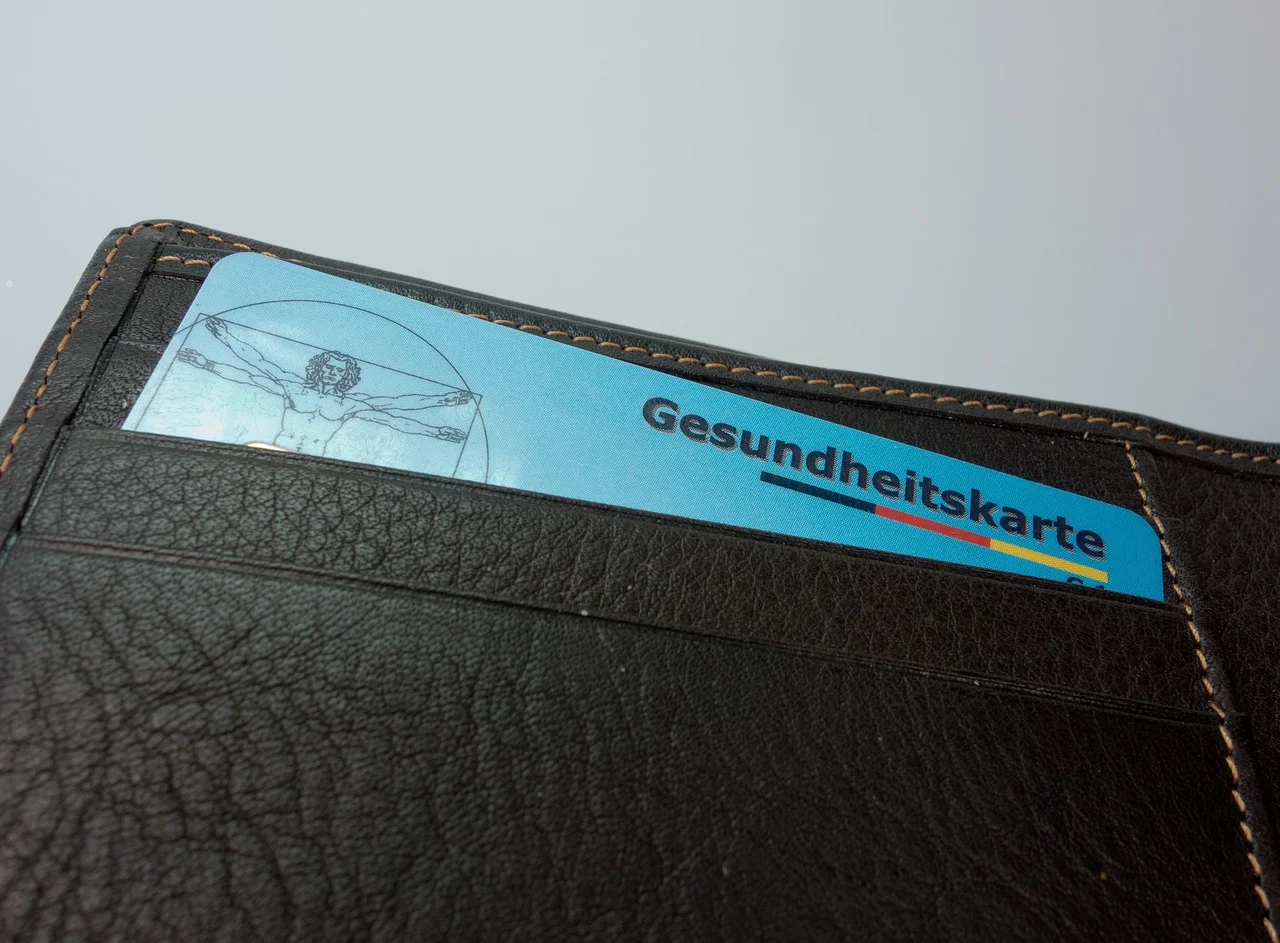 Complex Agreements in Health Insurance System Reform