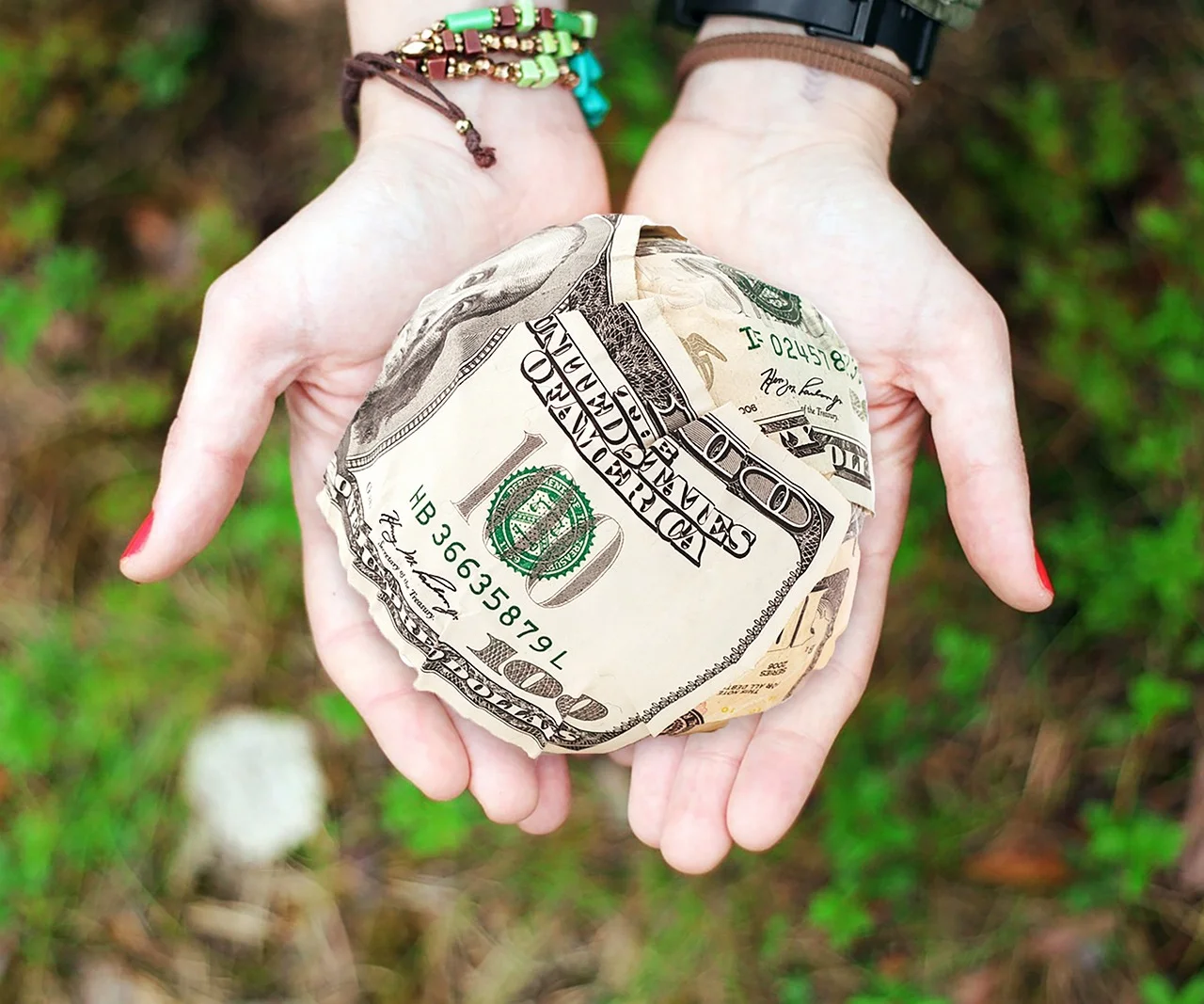 Severe Reduction in Financial Aid: One Third of Households Left Empty-Handed