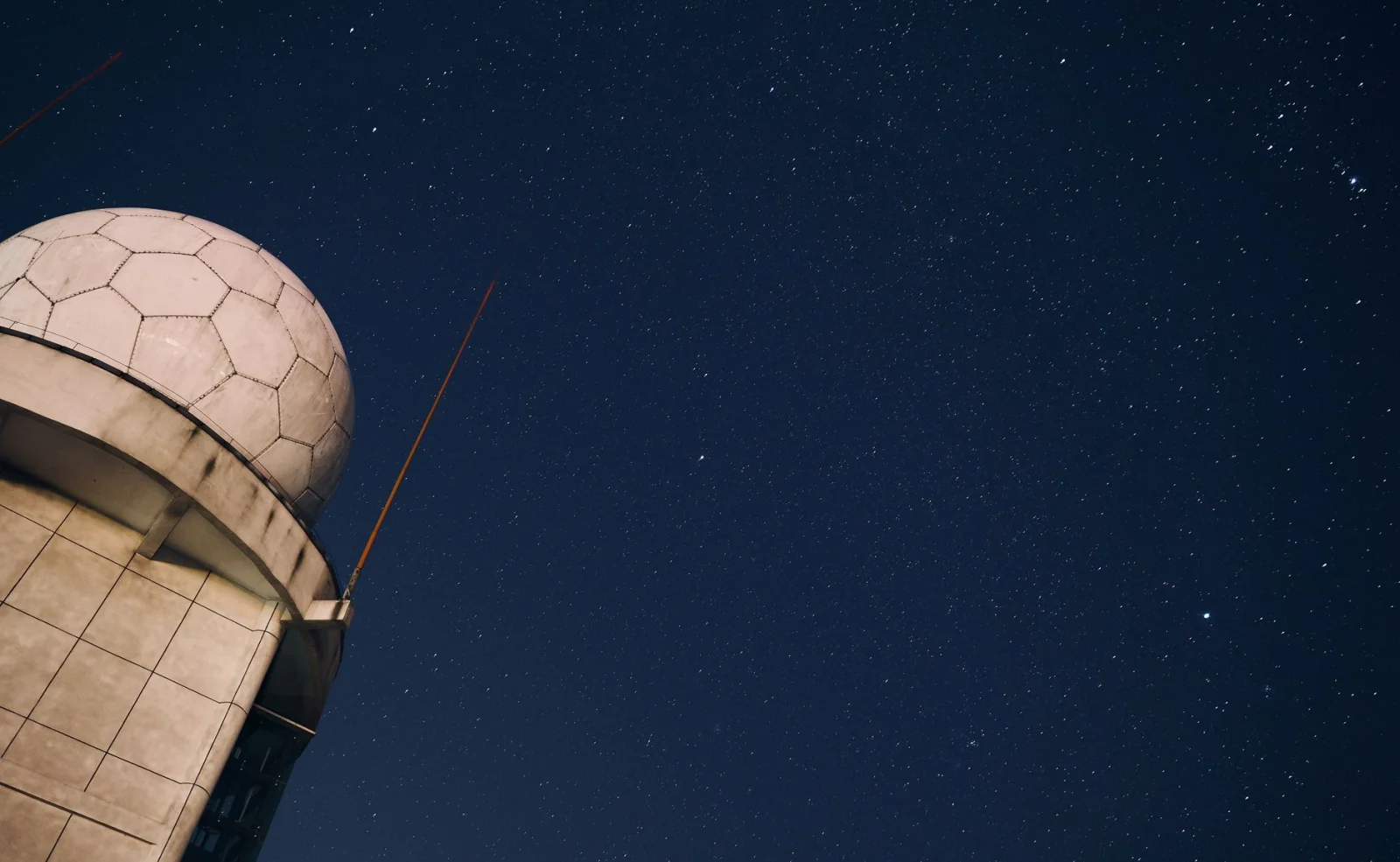 Night Sky at Risk: Millions of Satellites Will Soon Disrupt the Light