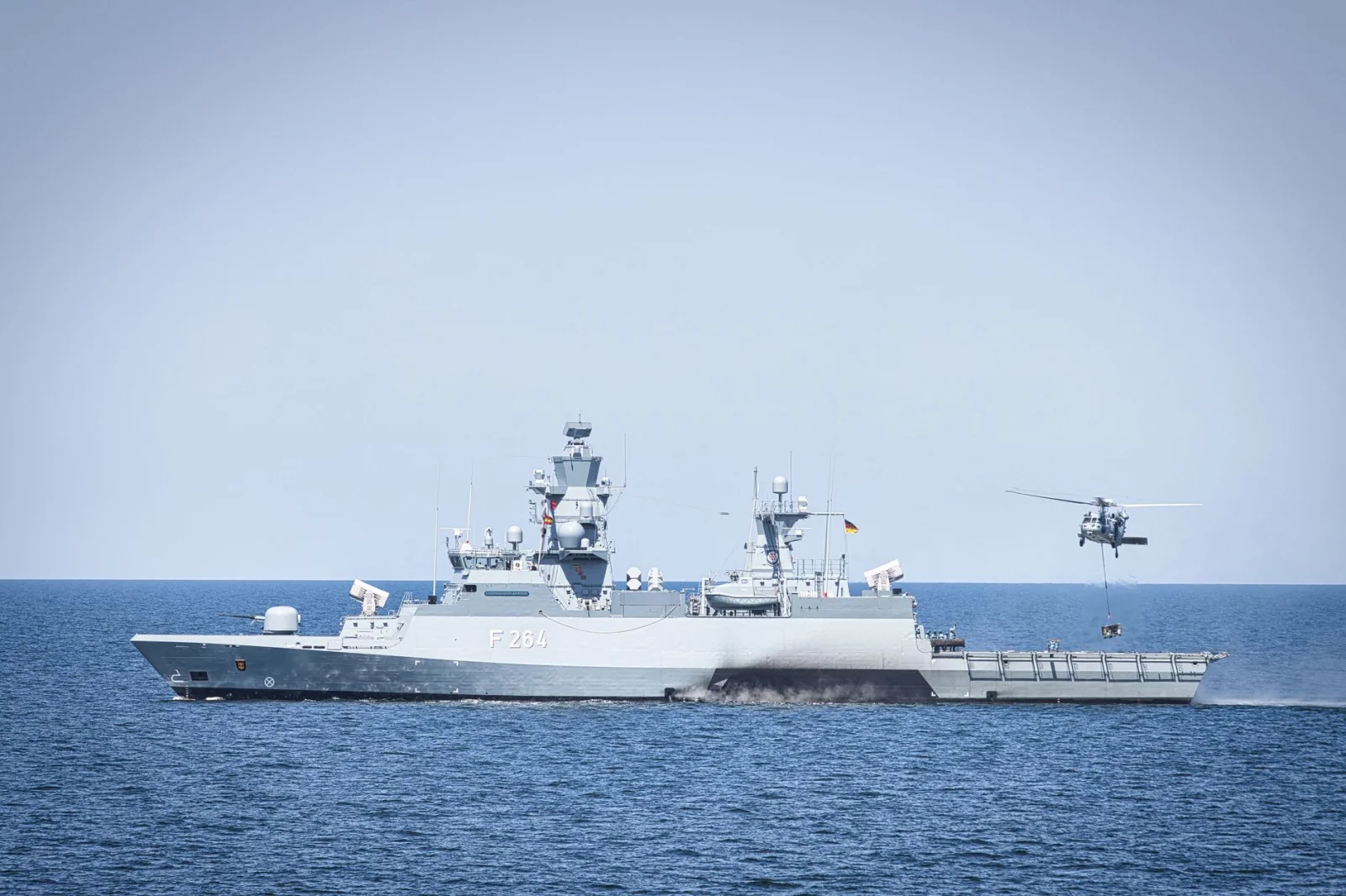 The Start of a Strategic Partnership: Paris and London Working for the Security of the Strait of Hormuz