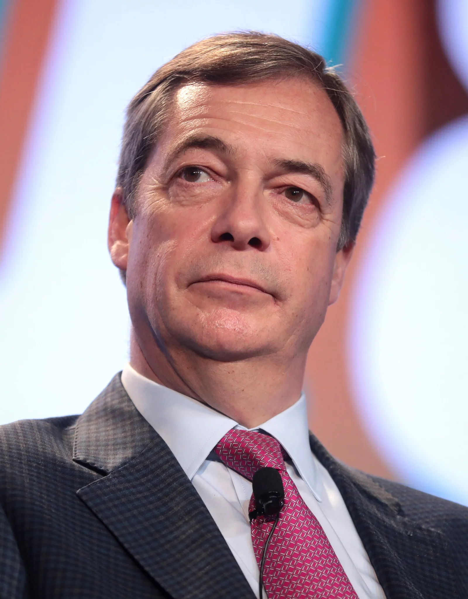 Suddenly: Nigel Farage Resigns from the UK Parliament!
