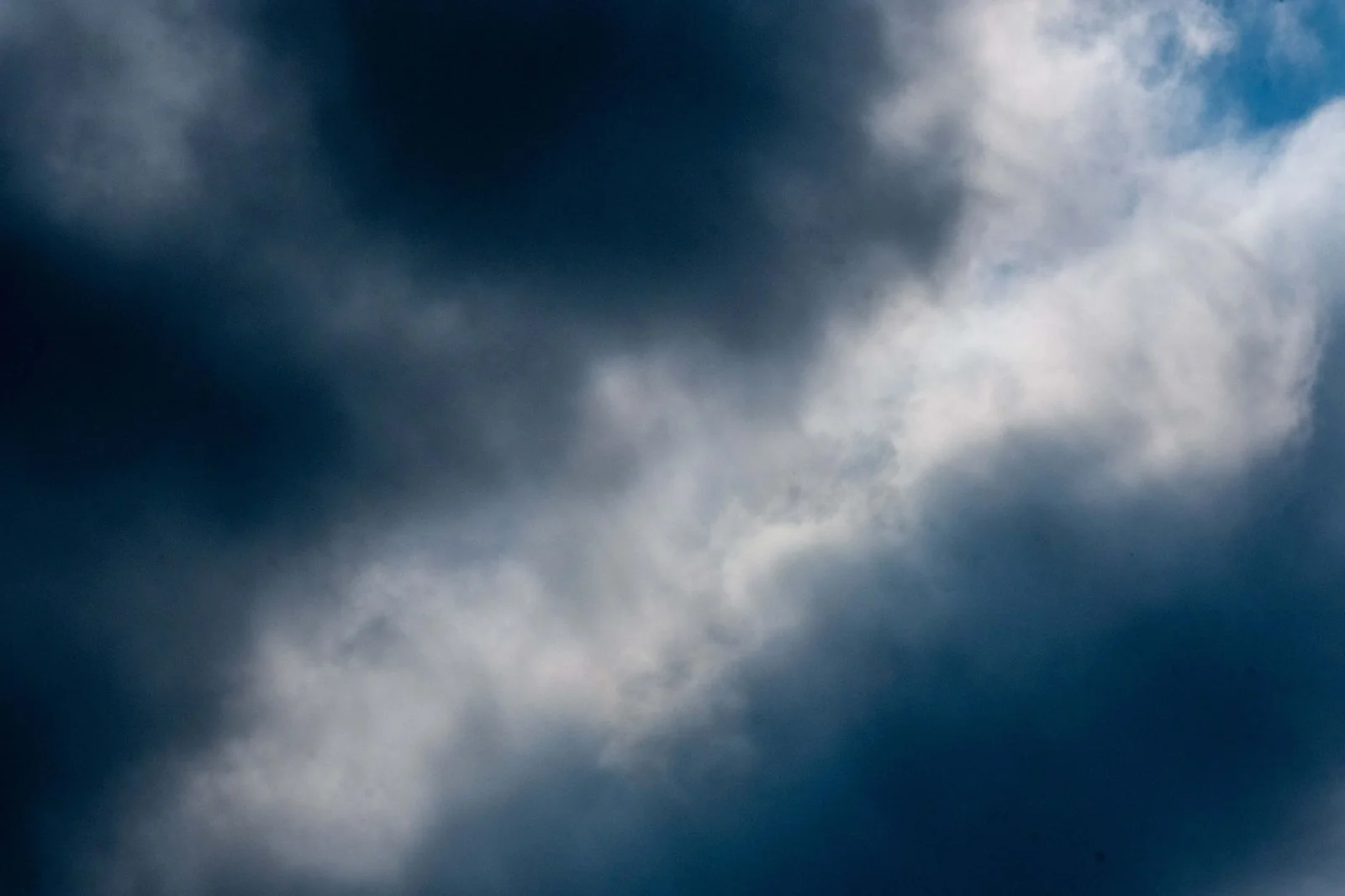 Temporary Cold Before Heat: Incredible Weather with Minimal Rain in Germany