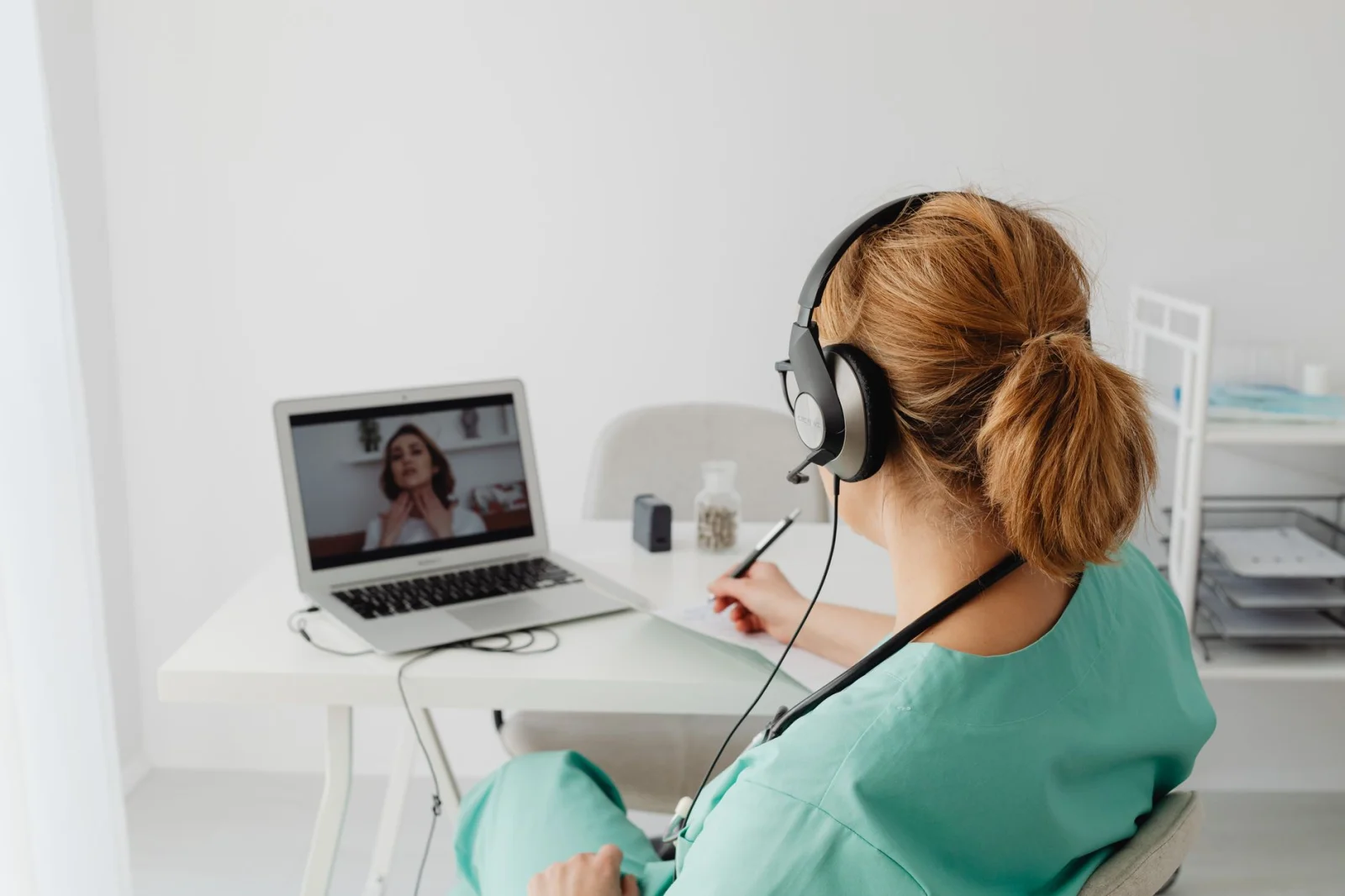 A New Era of Medical Leave: Meet Your Doctor by Phone or Video!
