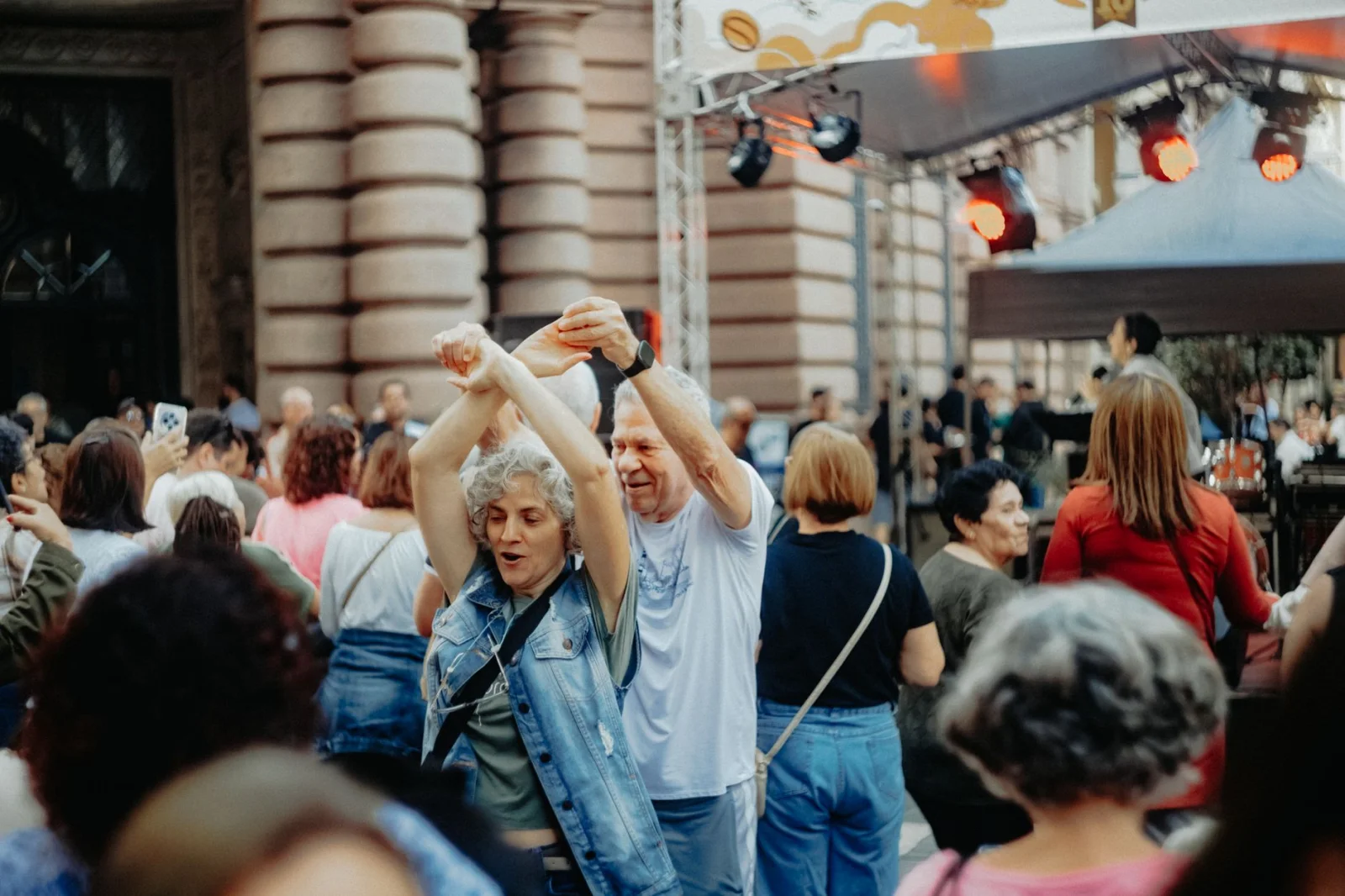 Art Festival in Germany: Unprecedented Attendance of 5000 People!