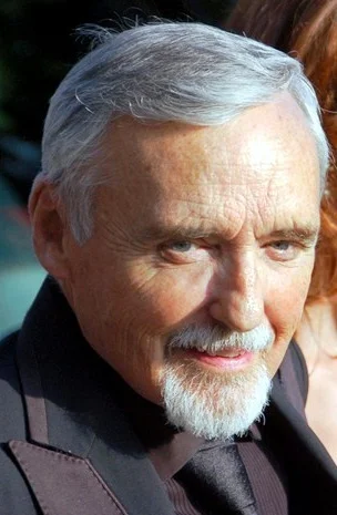 The Controversial World of Dennis Hopper: From Bakers to Amazons in 60s Photos