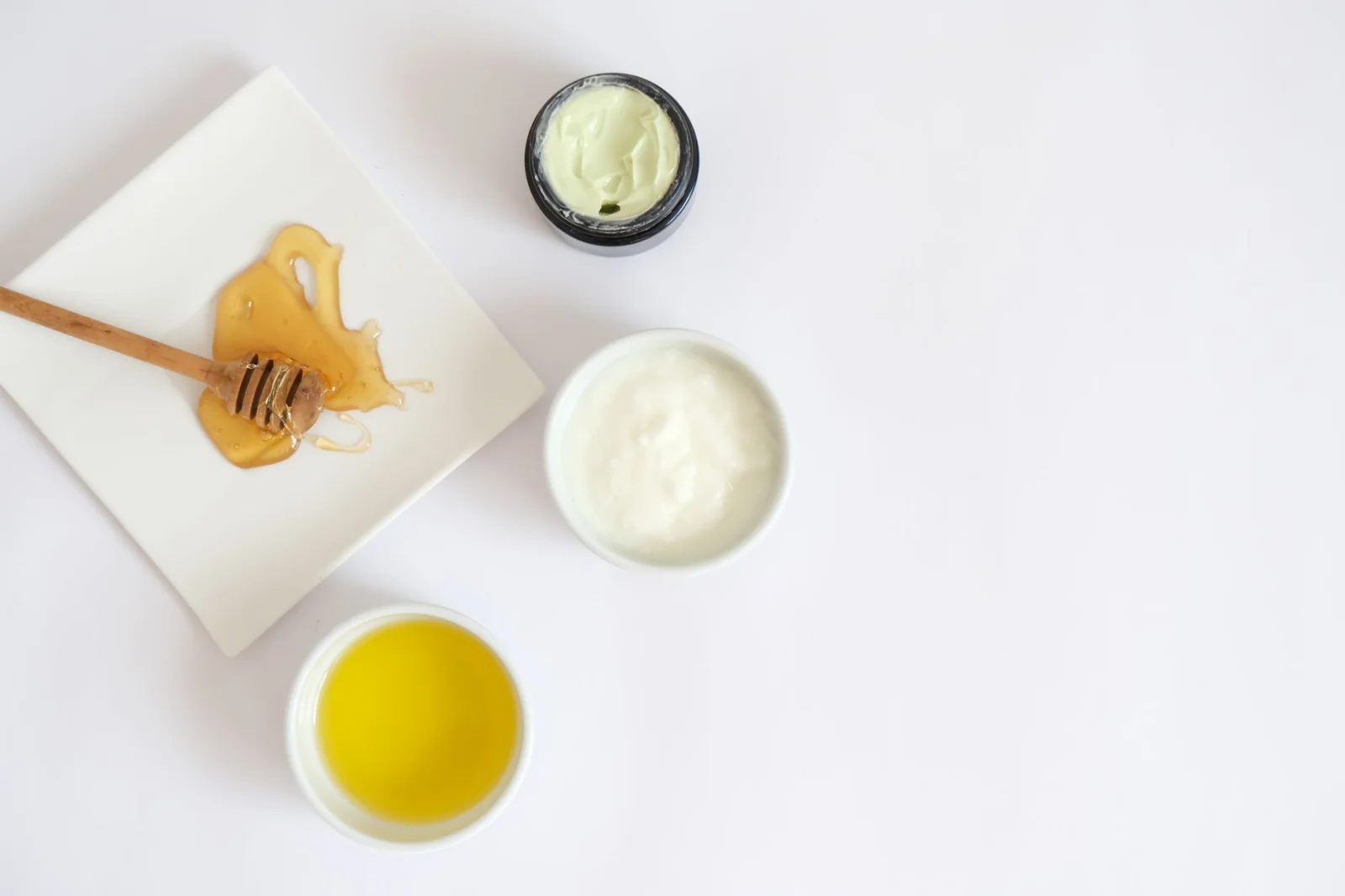Strange: Treating Burns with Honey and Yogurt!