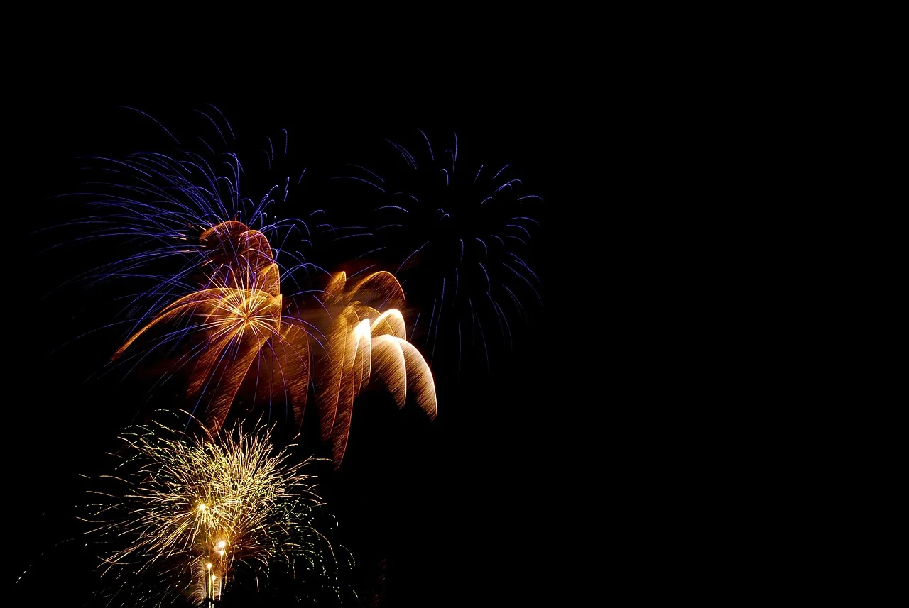 250th Anniversary Celebration of American Independence: From Heat to Stage Collapse!