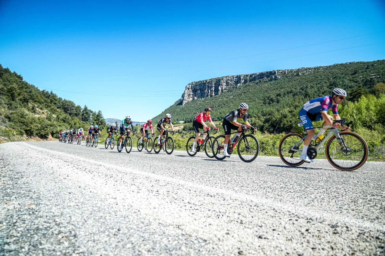 Pressure on the Lipovits Team: Can the Mountains Handle It?