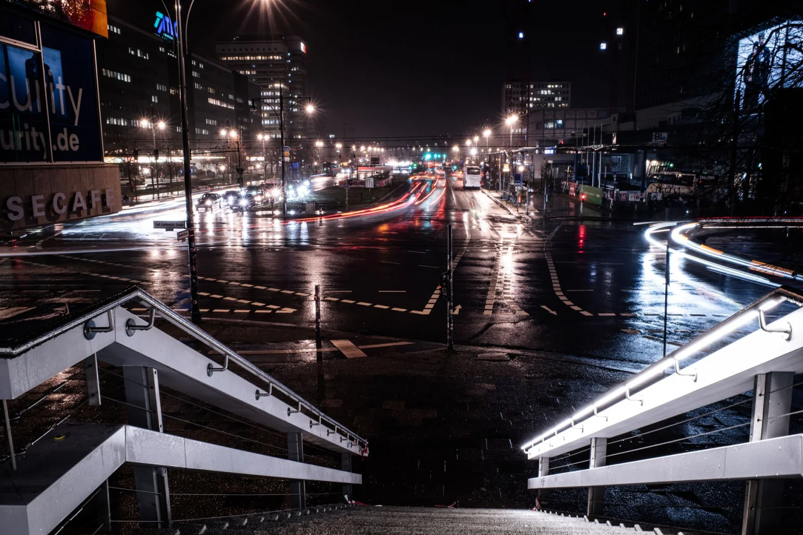 Strange Claim About Berlin Mayor's Phone Calls on the Day of the Blackout!