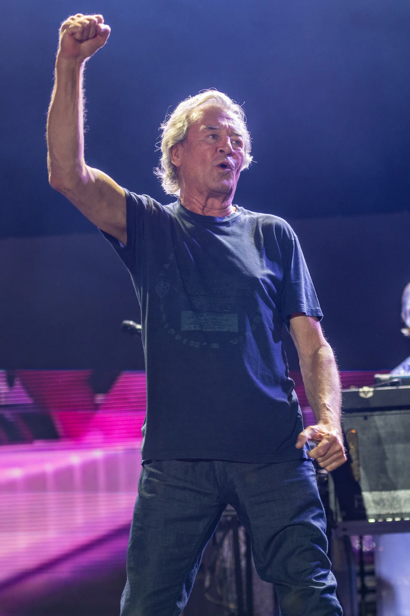 Ian Gillan's Harsh Criticism of the Suspicious Atmosphere in Society