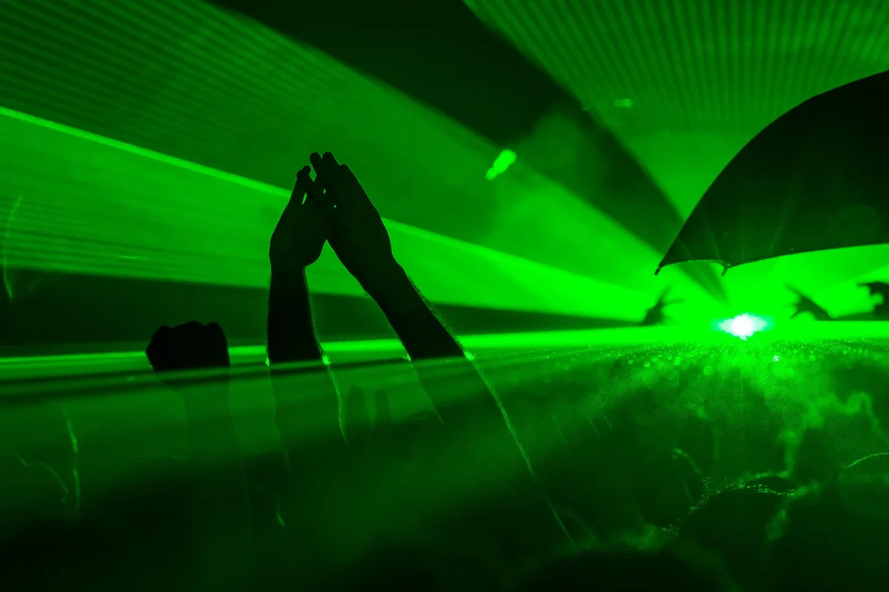 Sauna and Dance: Has Everything Become 'Raw'?