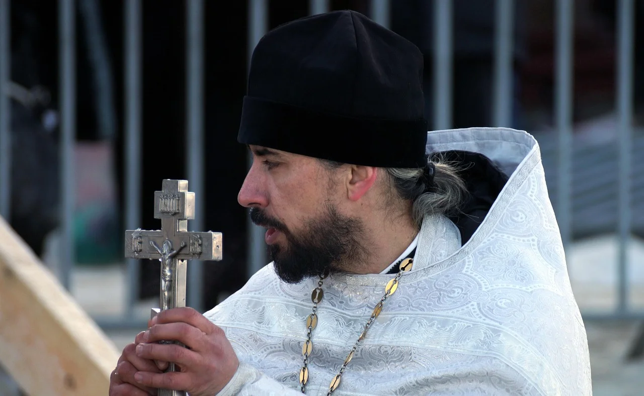 A Controversial Competition: A Priest Who Soaked a Student with Holy Water