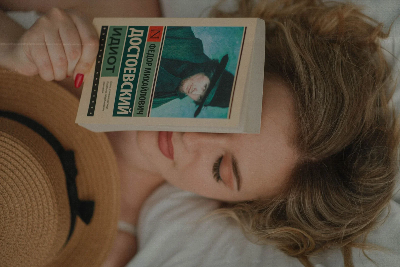 Dark and Romantic Times: The Novel 'Gittersee' in the Heart of the GDR