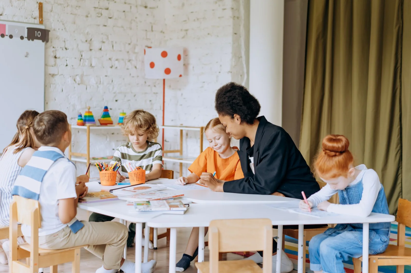 Education for All: A New Solution for Language Gaps in Primary Classes