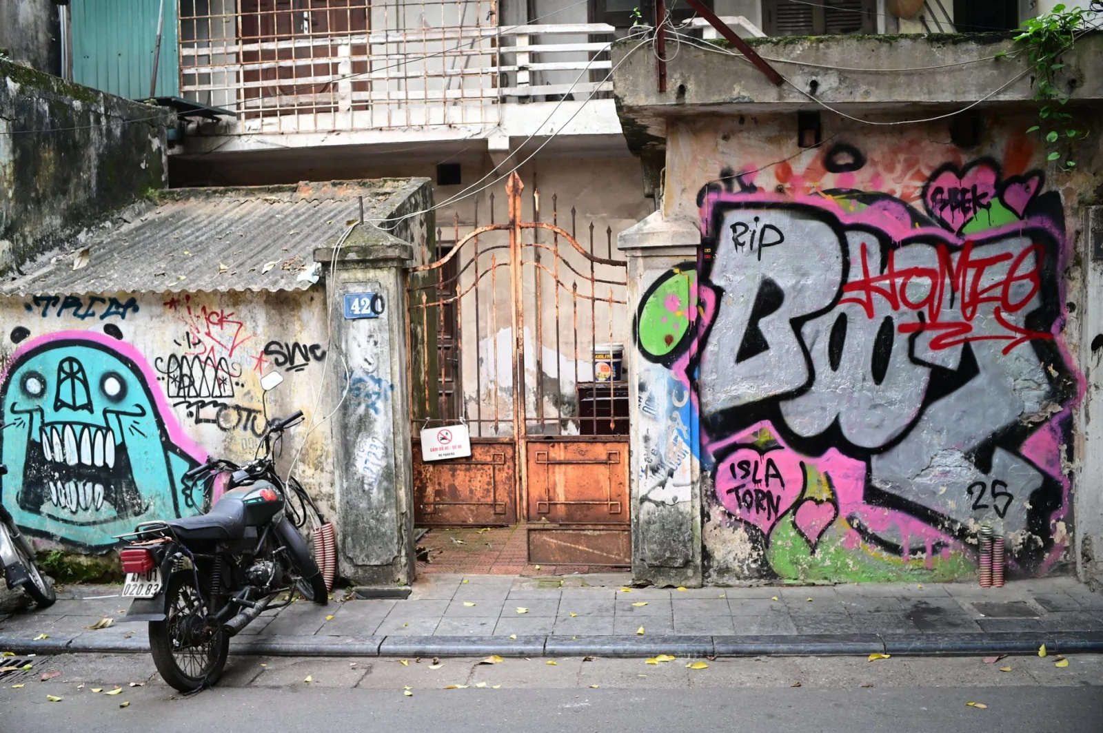 Street Art for Eternal Peace: Graffiti Comes to Graves!