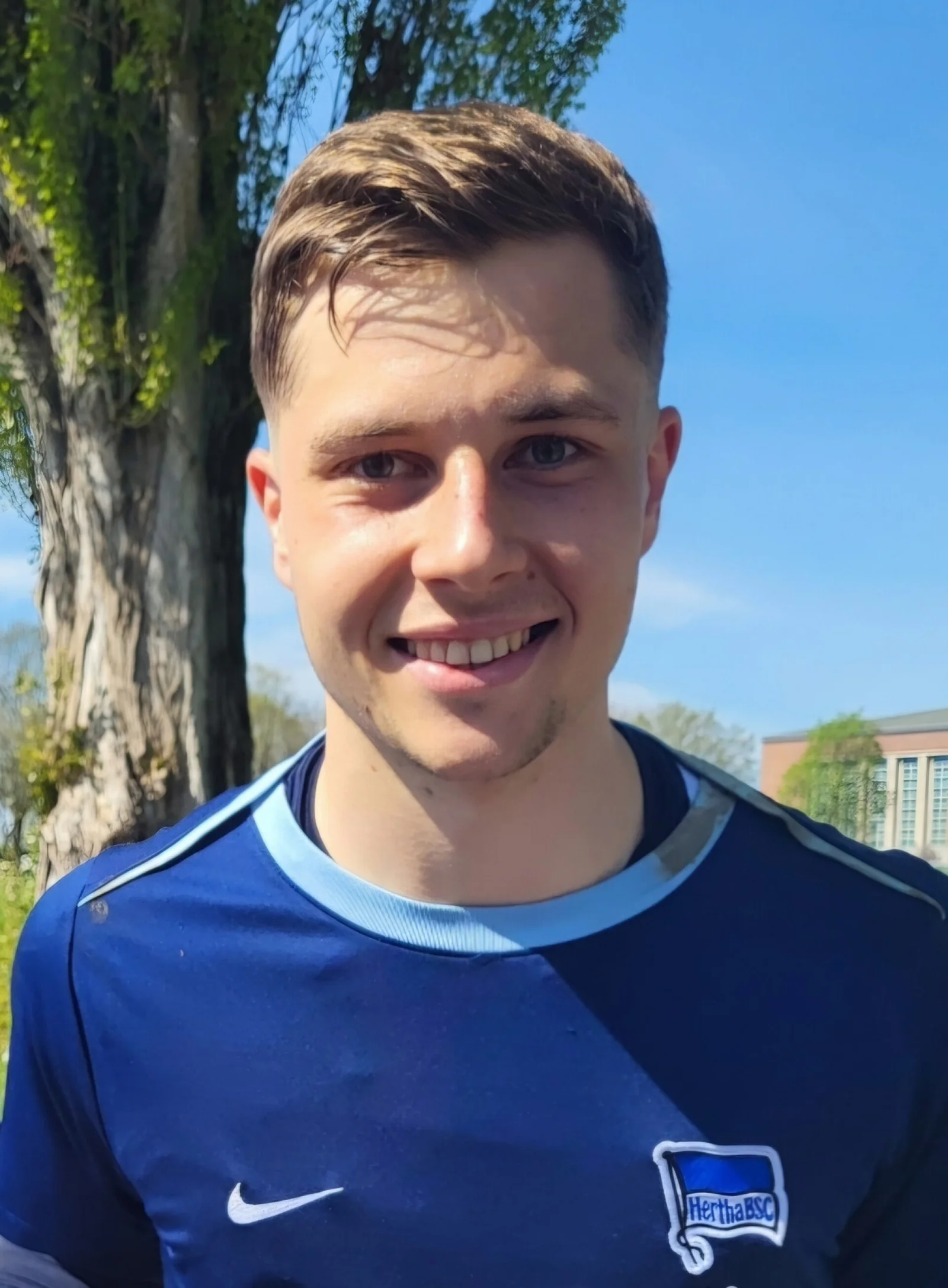 Controversial Departure: Tijak Ernst Joins Feyenoord!