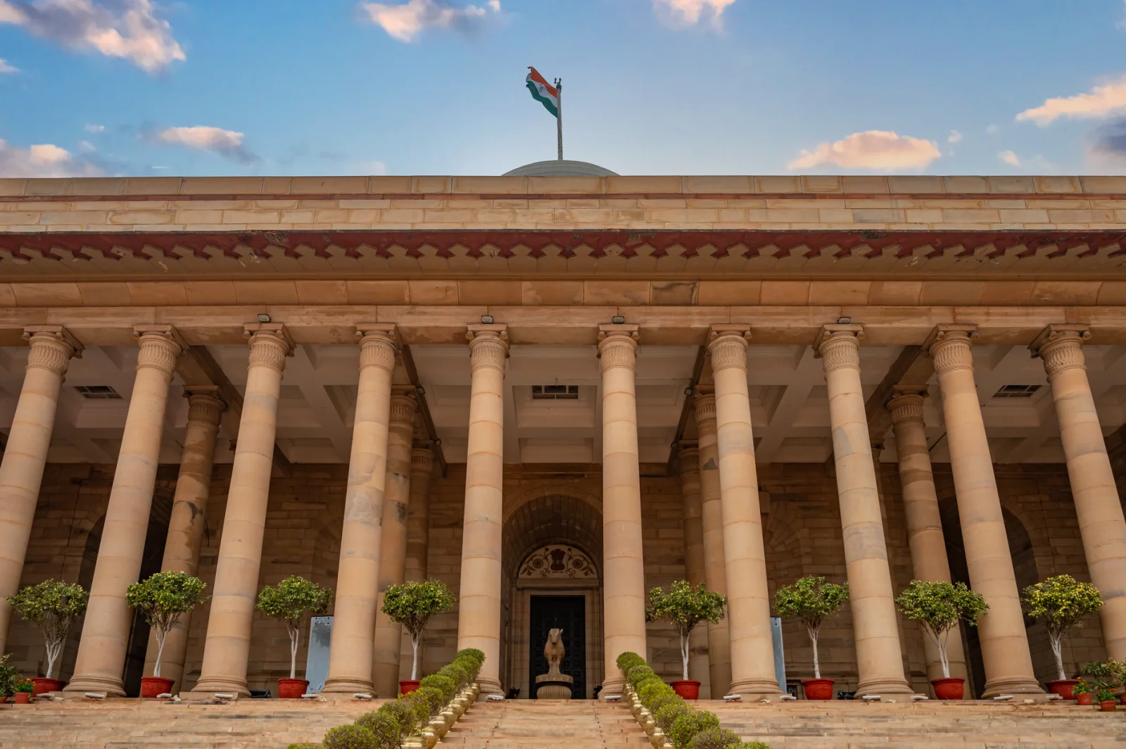Severe Criticism from Ministers on New Reforms in Issuing Medical Certificates