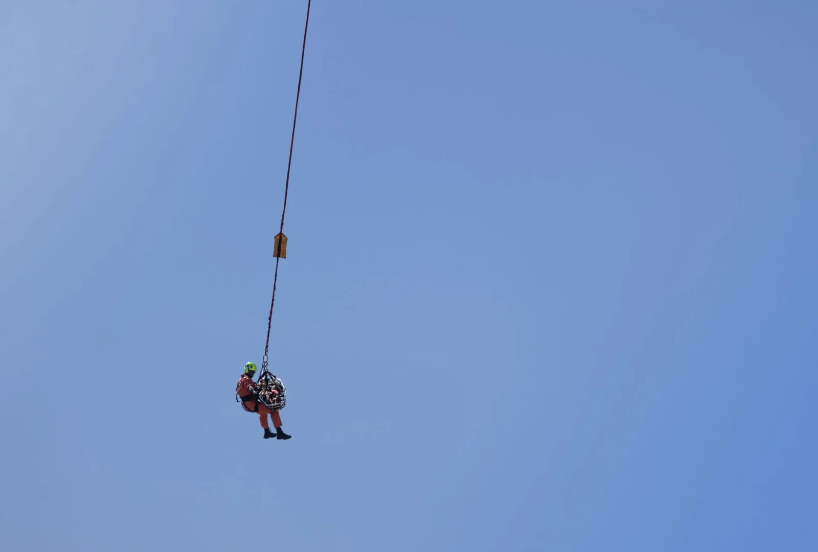 Miraculous Rescue of Worker Trapped in Tight Space in Friedrichshain