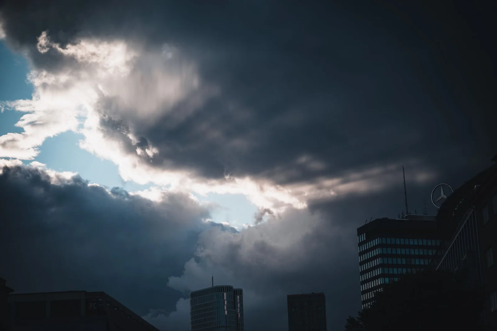 Warning about Storm and Heat: Unsettled Days in Hesse