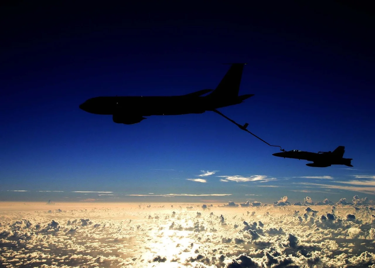 China Showcases Its Air Power: Aerial Refueling of Sixth Generation Fighter in the Sky