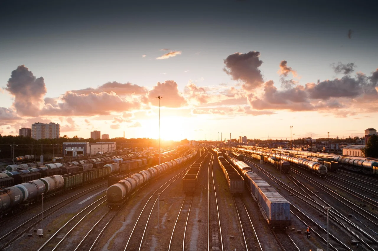 Hand in Hand with Technology: Railways Towards Artificial Intelligence for Service Improvement