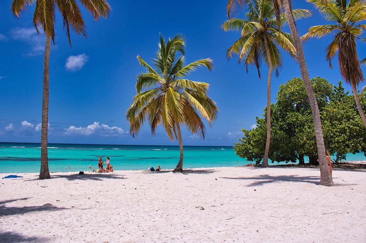 Hot Summer Travel to the South: Escape from the Routine!
