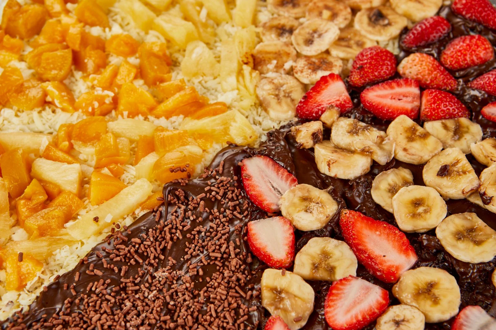 This Strawberry Pizza Will Transform Your Summer!