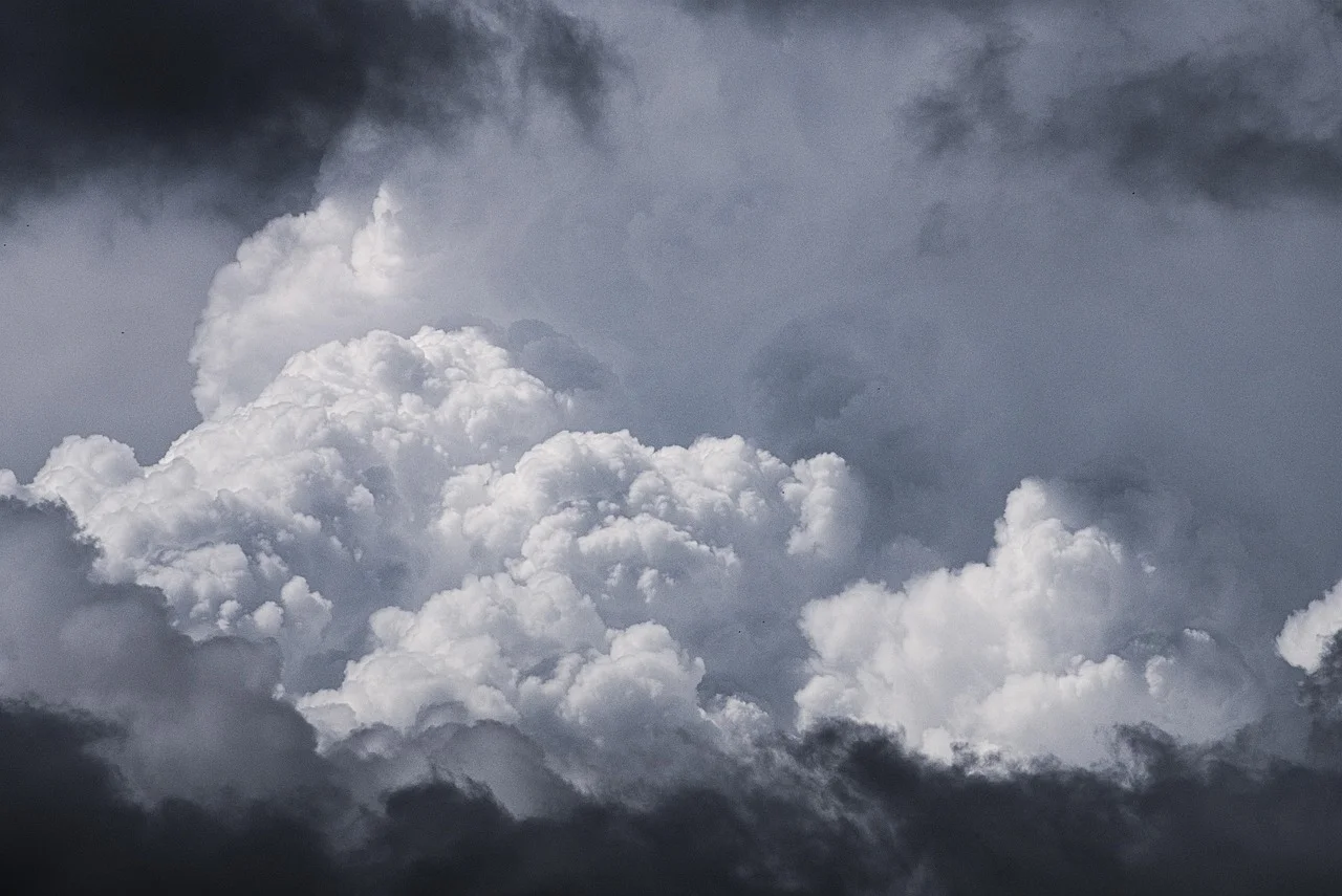 Weather Conditions in North Rhine-Westphalia: Sudden Changes with Sun, Clouds, and Rain