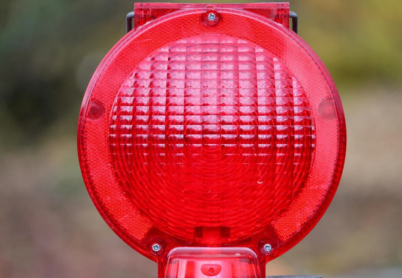 Hazard Light: When Is It Allowed and What Penalties Await?
