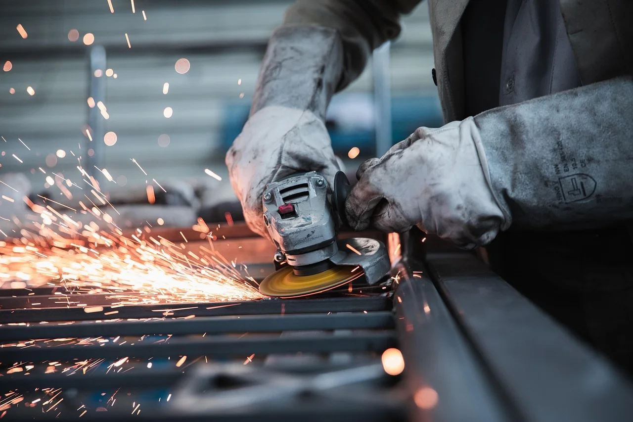 Workplace Tragedy: Fatal Fall from Eight Meters