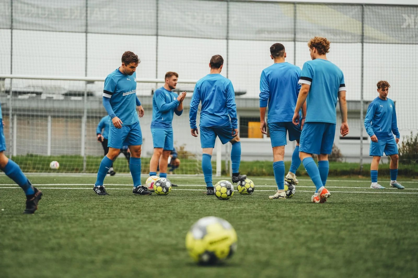 New Developments in German Football: Wartke's Signals to Wöhler from the United States