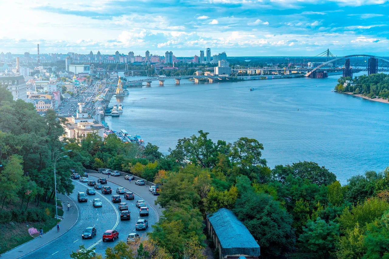Russia's Airstrike on Ukraine: Alarm in Several Cities
