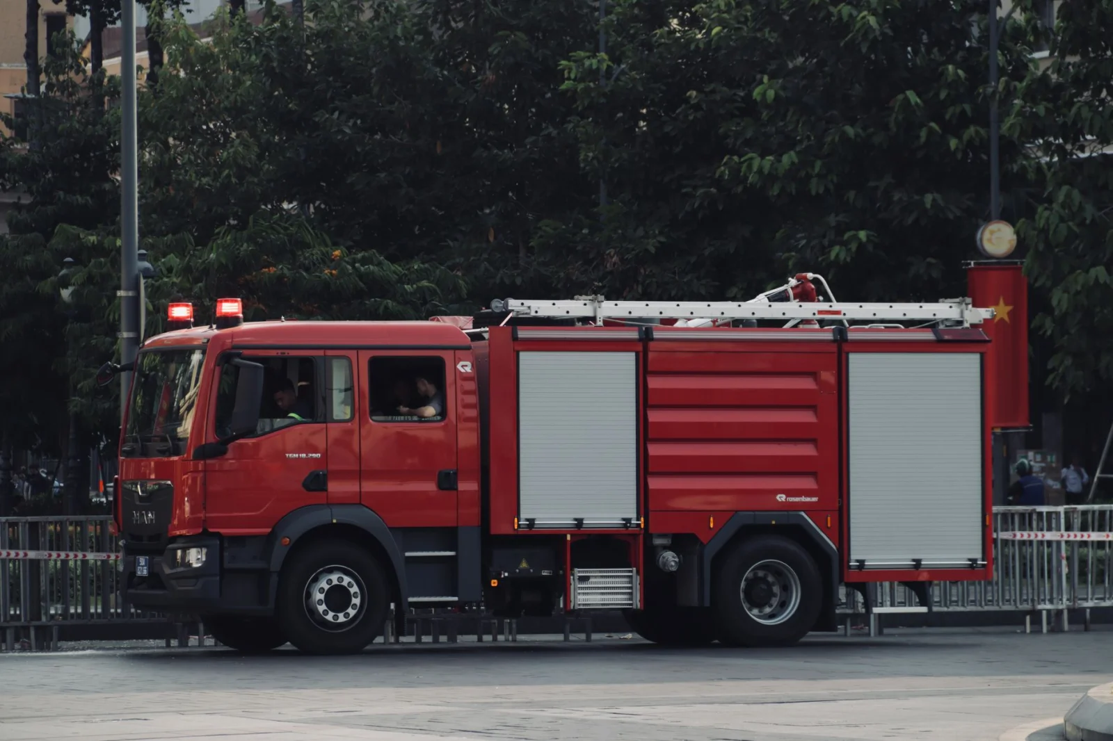 Major Fire in Wholesale Market; Million-Euro Damages Await