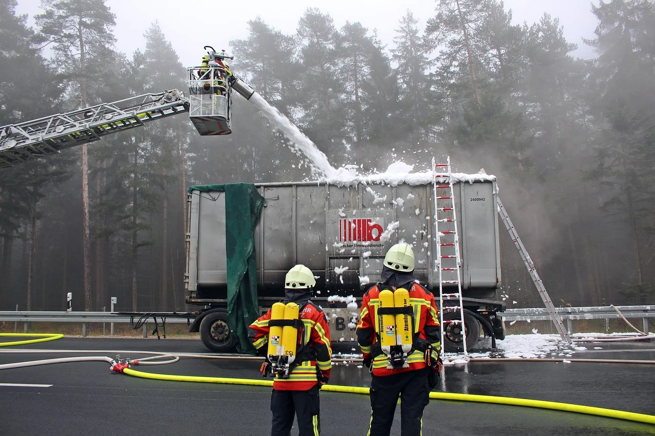 Terrifying Fire on Highway A49: A Vessel Burned!