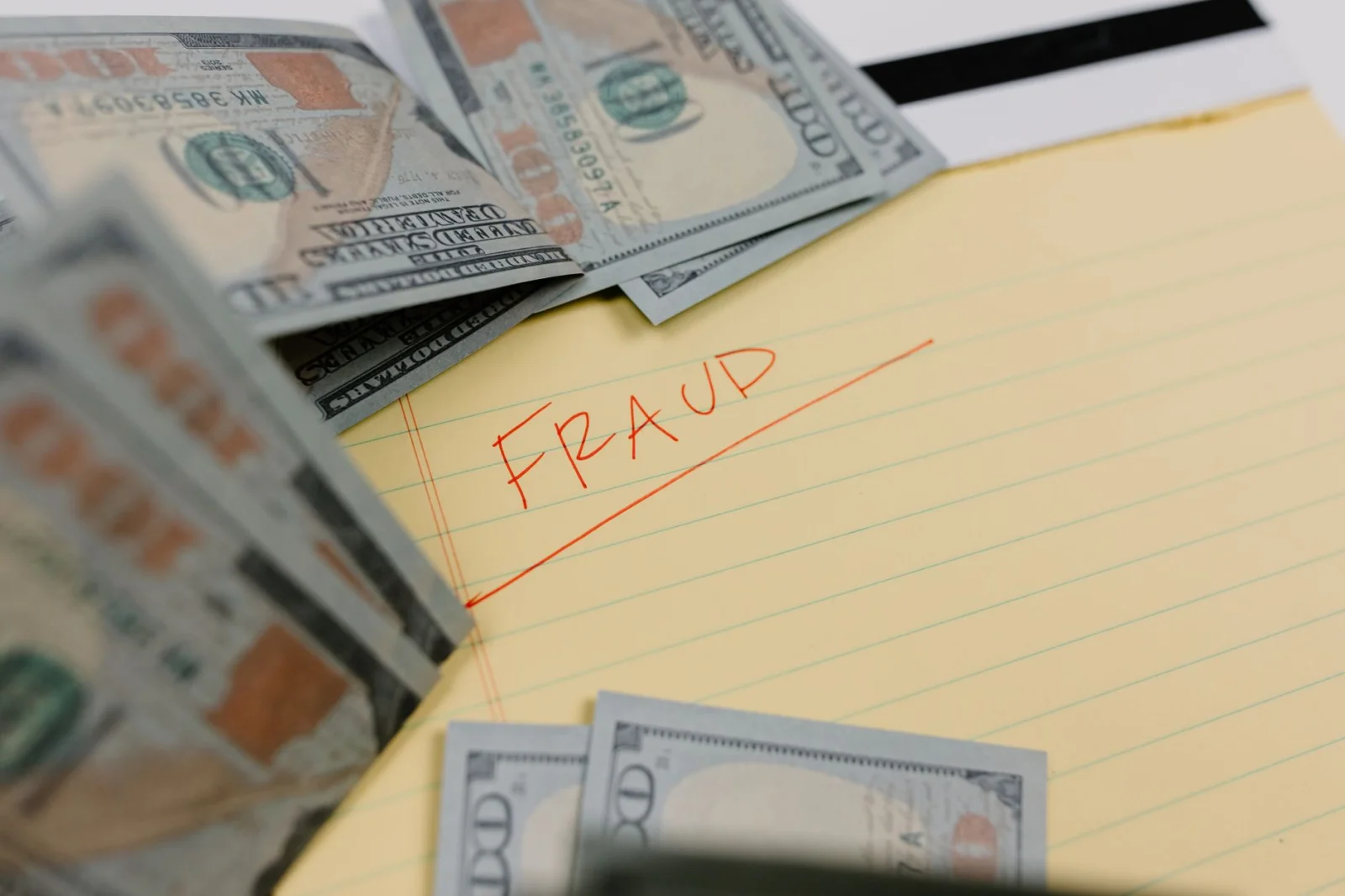 Increase in Complaints About Deceptive Contracts on the Internet