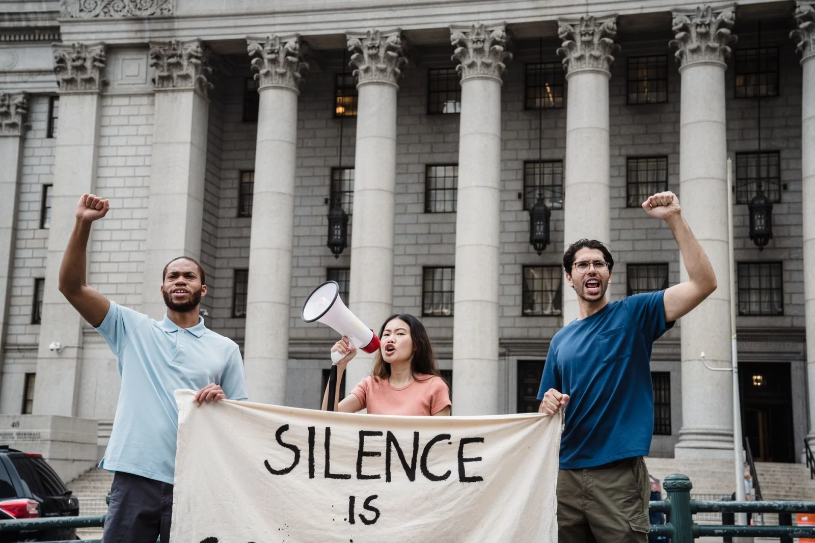 The Anger of the Left: The Government Wants to Stop Nationalization!