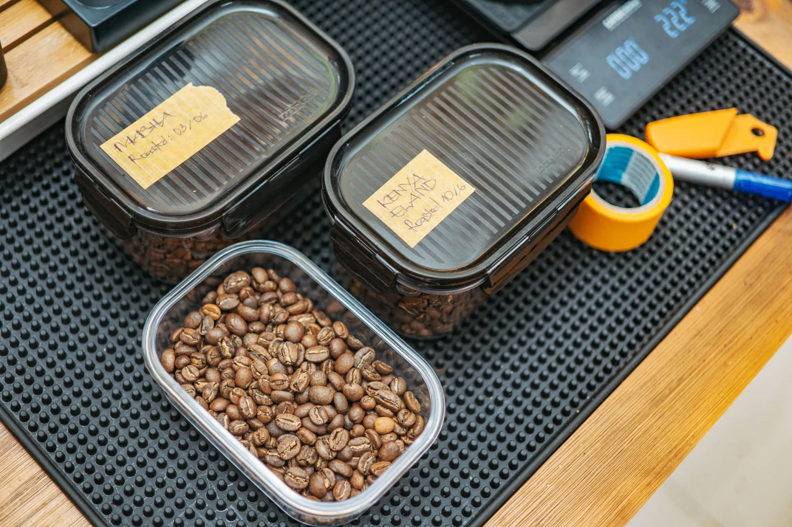 Why Does Your Coffee Lose Its Aroma in the Fridge?