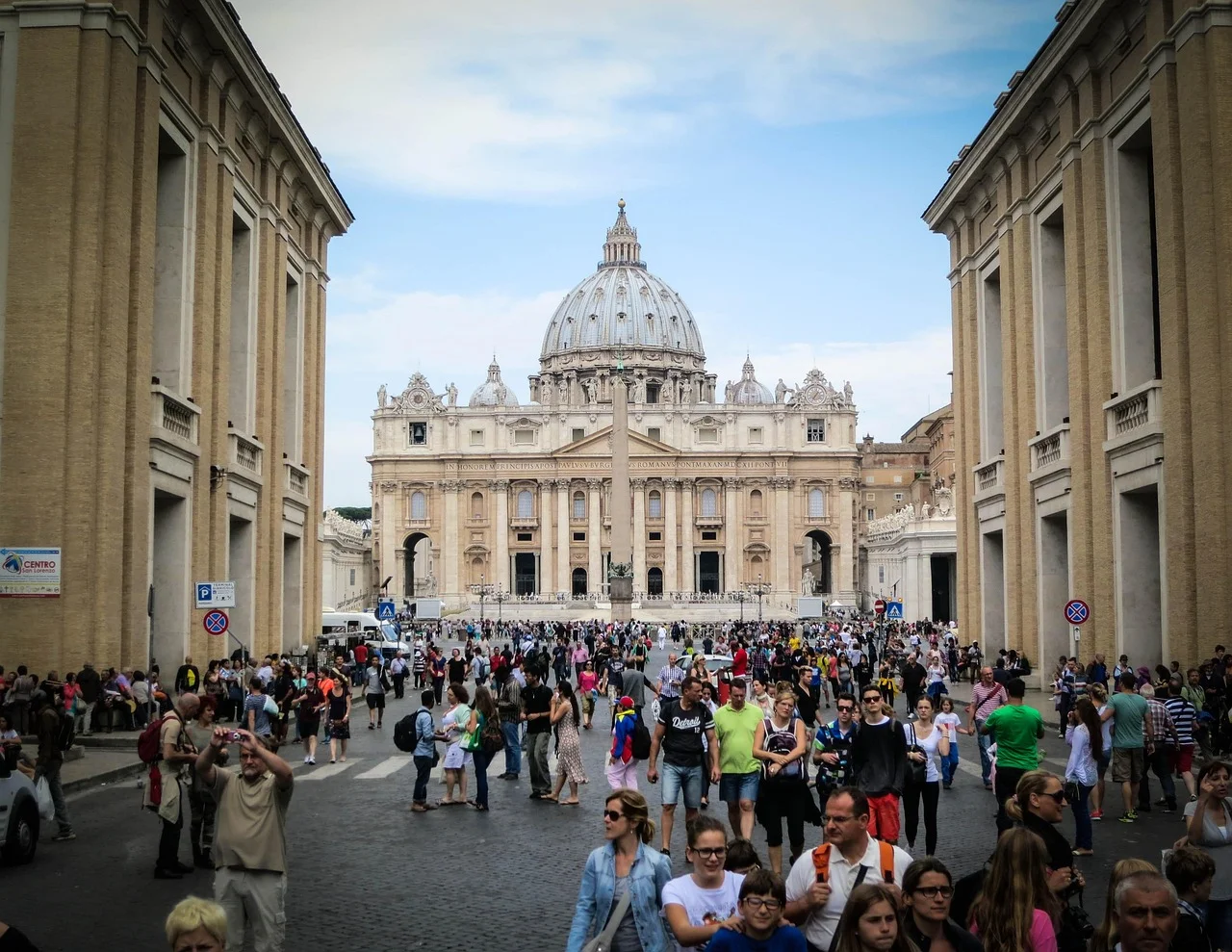 Religious Divide in the Vatican: Strict Action Against Traditionalists