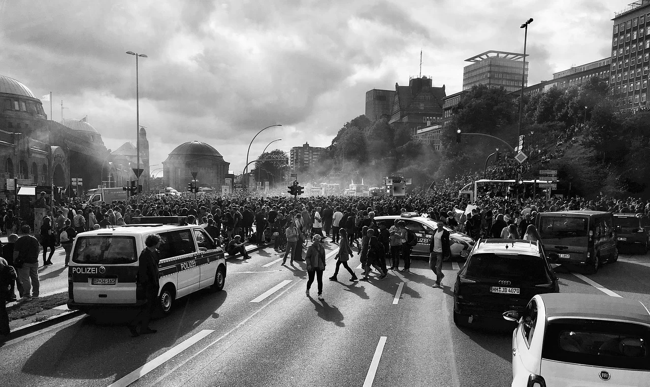 Controversial Claim: A Video of Police Behavior at G20 Has Been Released
