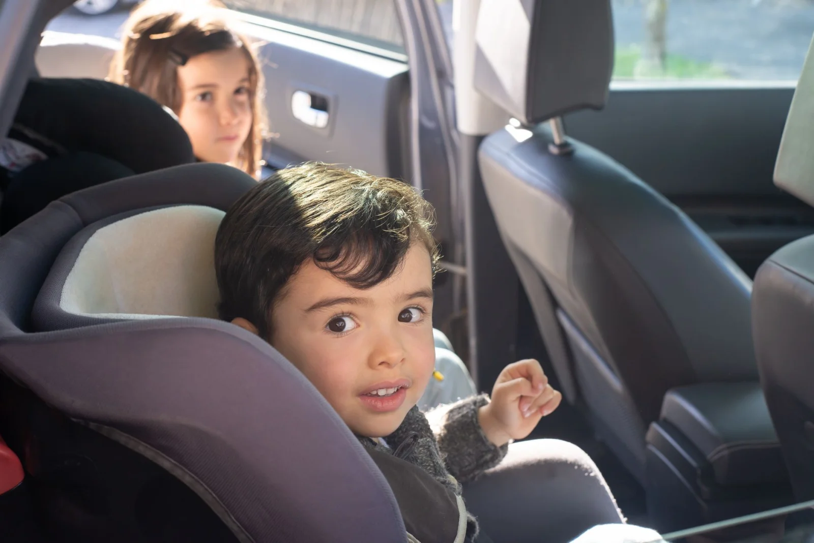 How to Turn Long Trips with Children into an Amazing Experience?