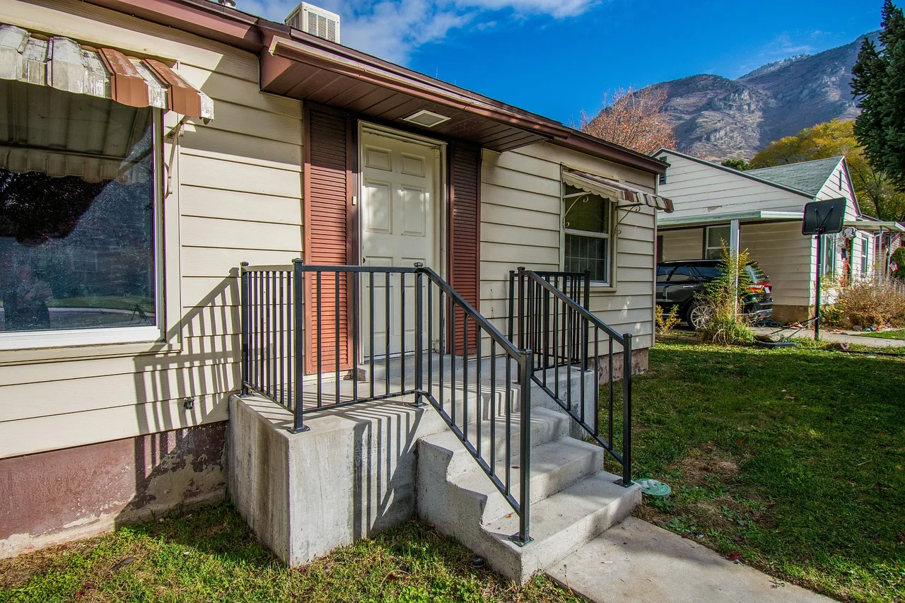 Buying a House: Secrets to Success in 5 Steps