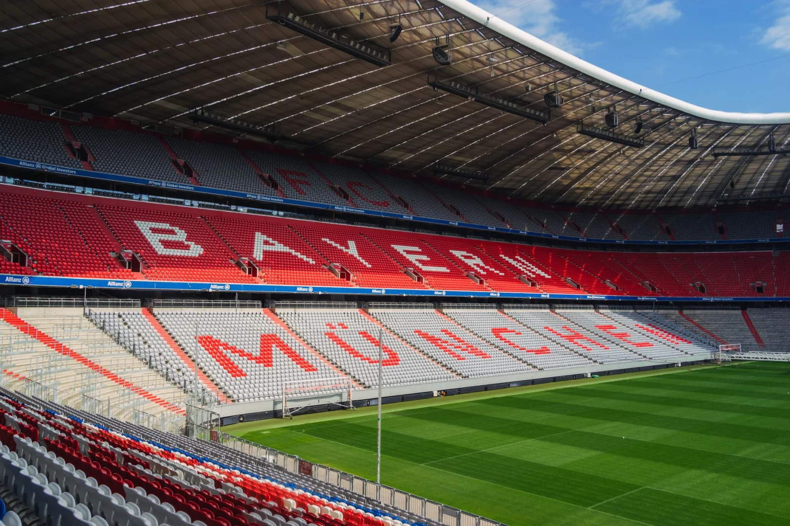 The New Bundesliga Season Begins with the Battle of Bayern and Stuttgart!