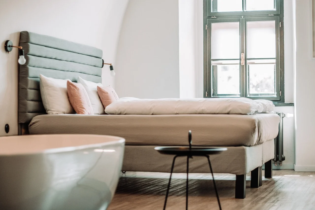 Secrets of Hotel Room Design: Three Fascinating Tricks!
